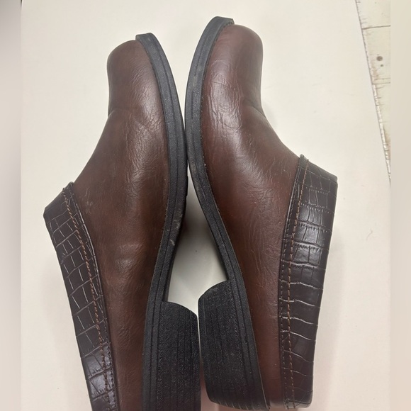 Easy Street Womens Brown Becca Lightweight Comfort Slip on Mules Size 10 Shoes - Picture 5 of 6